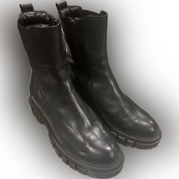 Soft Waves black leather and suede combat-style boots - Picture 3 of 9